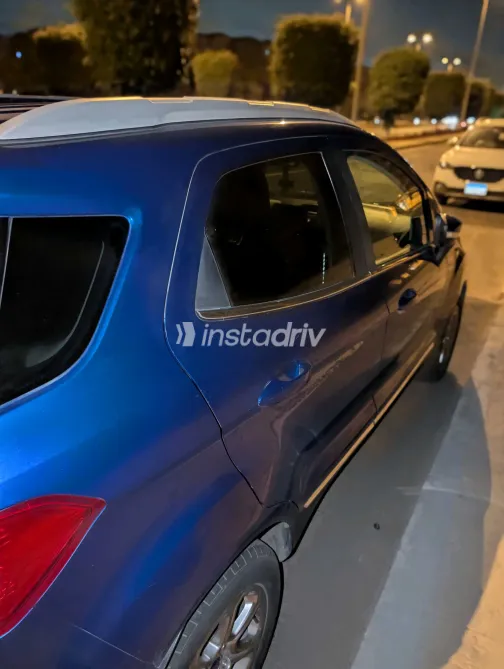 فورد ايكو سبورت 2019 أبيض مستعملة للبيع - 7