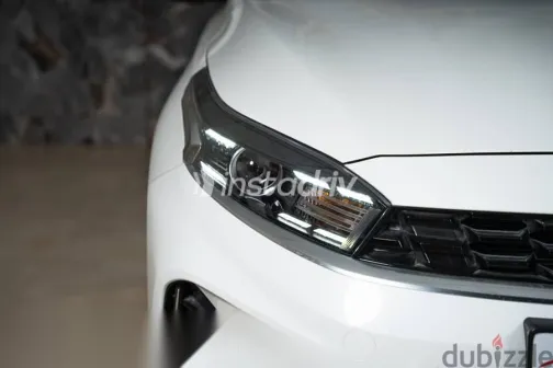 Kia K4 2023 White Used for Sale - 2