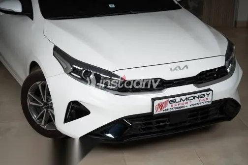 Kia K4 2023 White Used for Sale - 3