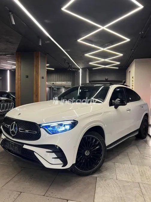 مرسيدس GLC 200 2024 أبيض مستعملة للبيع - 1