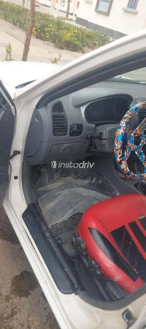 هيونداي فيرنا 2015 أبيض مستعملة للبيع - 3