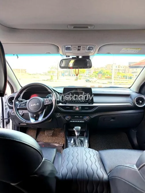 كيا K3 2022 أبيض مستعملة للبيع - 4