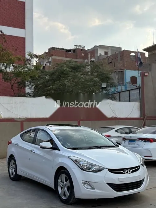 Hyundai Avante 2012 White Used for Sale - 4