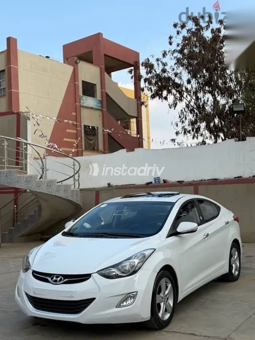 Hyundai Avante 2012 White Used for Sale - 5