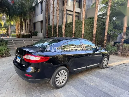 Renault Fluence 2016 Black Used for Sale - 5