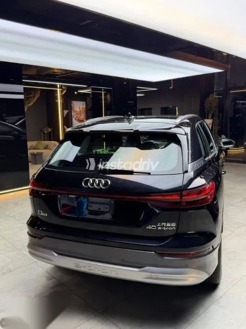 اودي Q5 2025 أسود جديدة للبيع - 2