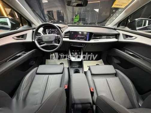 اودي Q5 2025 أسود جديدة للبيع - 7