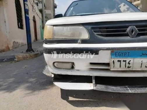 Renault Optima 1999 White Used for Sale - 4