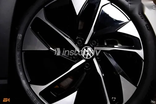 فولكس فاغن اي دي 4 2025 أبيض جديدة للبيع - 6