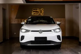 فولكس فاغن اي دي 4 2025 أبيض جديدة للبيع