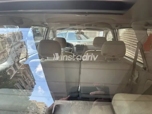 تويوتا افانزا 2007 فضي مستعملة للبيع - 6