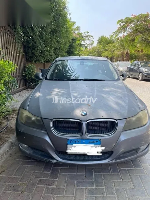 BMW 316 2010 Gray Used for Sale - 1