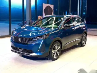 بيجو 3008 2023 أزرق غامق جديدة للبيع