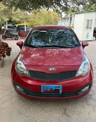 كيا ريو 2015 أحمر مستعملة للبيع