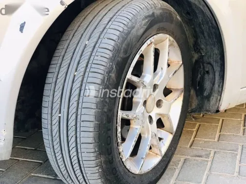 رينو ميجان 2005 فضي مستعملة للبيع - 4