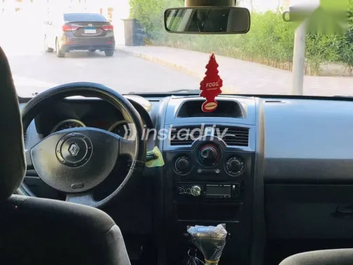 رينو ميجان 2005 فضي مستعملة للبيع - 7