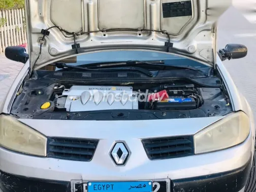 رينو ميجان 2005 فضي مستعملة للبيع - 9