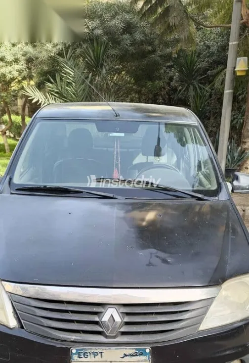 Renault Logan 2013 Black Used for Sale - 1