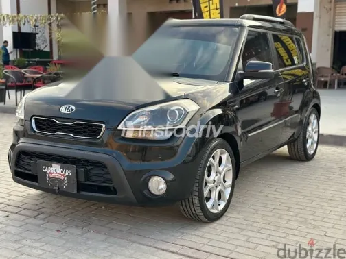 كيا سول 2014 أسود مستعملة للبيع - 3