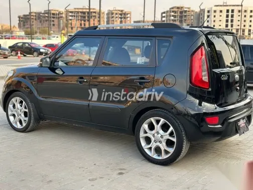 كيا سول 2014 أسود مستعملة للبيع - 6