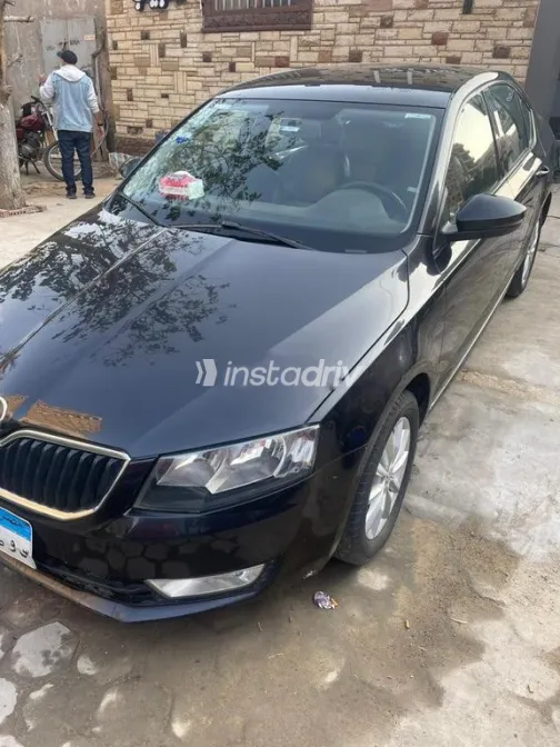 سكودا اوكتافيا 2015 أسود مستعملة للبيع - 3