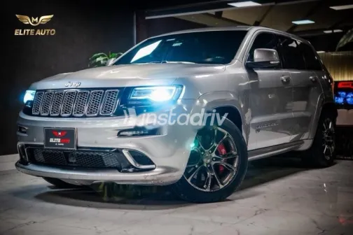 جيب جراند شيروكي 2015 رمادي مستعملة للبيع - 2