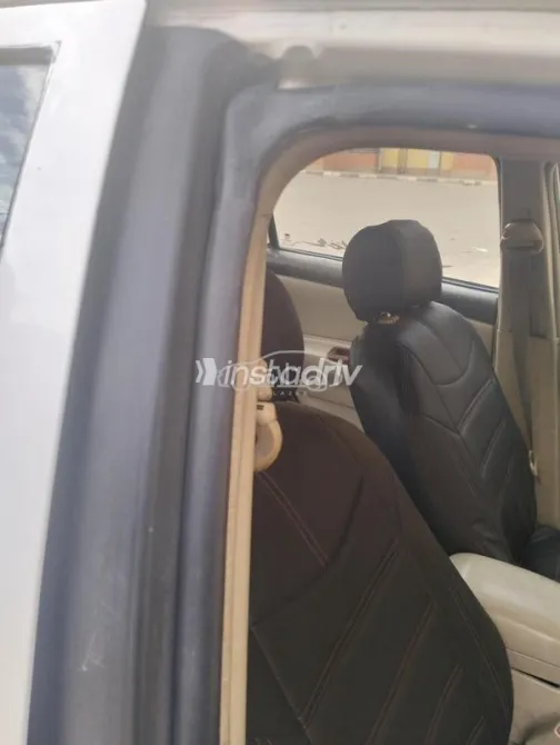 بى واى دى‬ F3 2011 أبيض مستعملة للبيع - 1