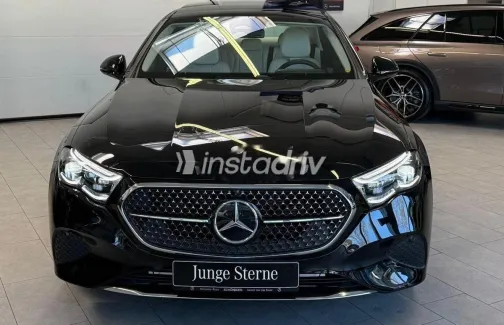 Mercedes E 200 2025 Black Used for Sale - 1