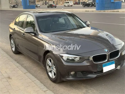 بي ام دبليو 320 2015 رمادي مستعملة للبيع - 1