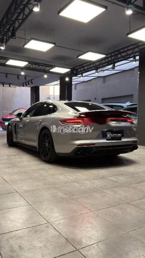 Porsche Panamera 2020 Silver Used for Sale - 3