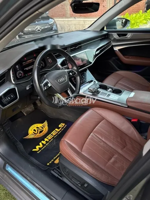 Audi A6 2020 Gray Used for Sale - 4