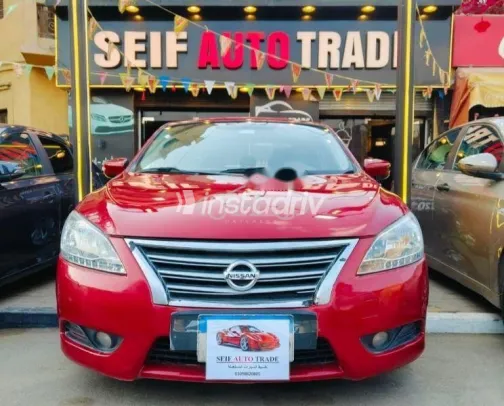 نيسان سنترا 2019 أحمر مستعملة للبيع - 2