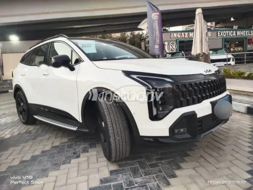 كيا سبورتاج 2025 أبيض مستعملة للبيع - 1