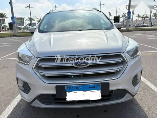 فورد كوجا 2017 فضي مستعملة للبيع - 1