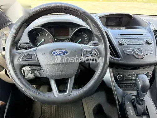 فورد كوجا 2017 فضي مستعملة للبيع - 6