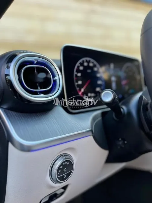 Mercedes C 180 2022 Black Used for Sale - 5