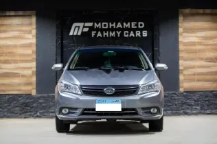 بى واى دى‬ F3 2025 رمادي مستعملة للبيع