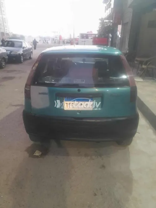 فيات بونتو 1995 أخضر مستعملة للبيع - 3