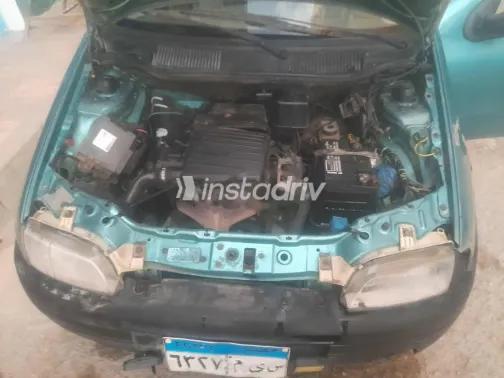 فيات بونتو 1995 أخضر مستعملة للبيع - 4