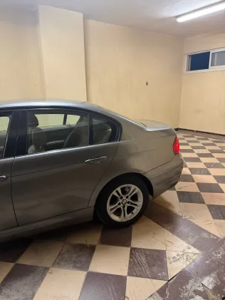 بي ام دبليو 316 2009 أبيض مستعملة للبيع