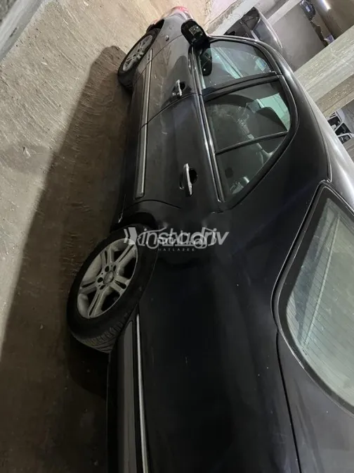 مرسيدس E 240 1999 أسود مستعملة للبيع - 4