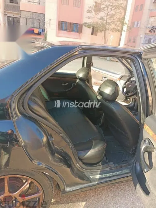 Peugeot 406 2004 Black Used for Sale - 9