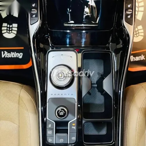 Kia Sorento 2023 White New for Sale - 6