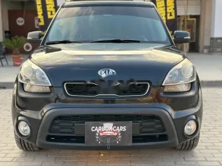 كيا سول 2014 أسود مستعملة للبيع