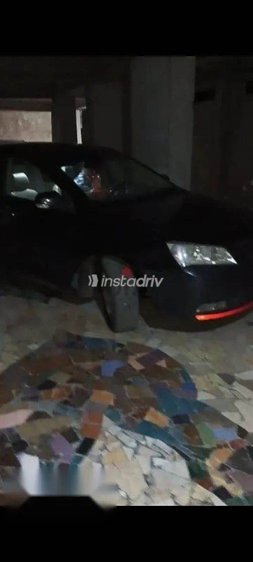 جيلي امجراند 2015 أسود مستعملة للبيع - 4