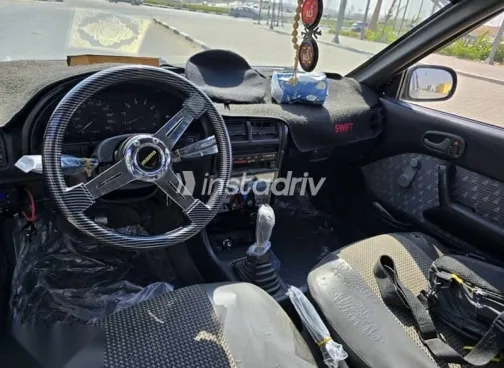 سوزوكى سويفت 1993 أخضر مستعملة للبيع - 5