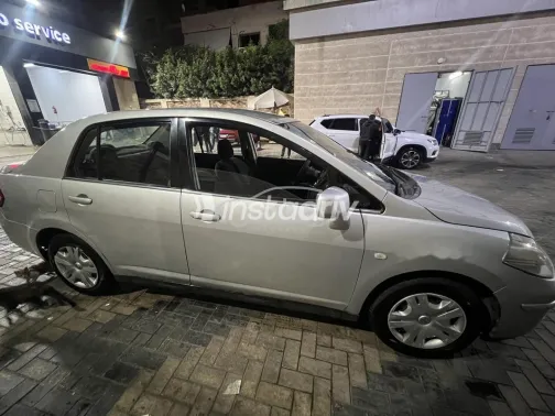 Nissan Tiida 2013 Silver Used for Sale - 2