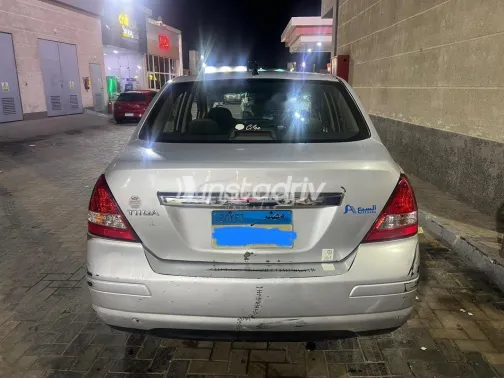 Nissan Tiida 2013 Silver Used for Sale - 3