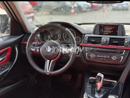 بي ام دبليو 318 2015 أسود مستعملة للبيع - 4