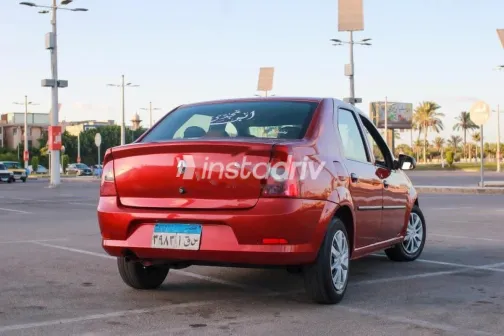 Renault Logan 2013 Red Used for Sale - 4